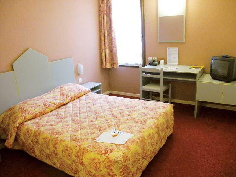The Originals City, Hotel Amys, Tarbes Sud Odos Exteriör bild